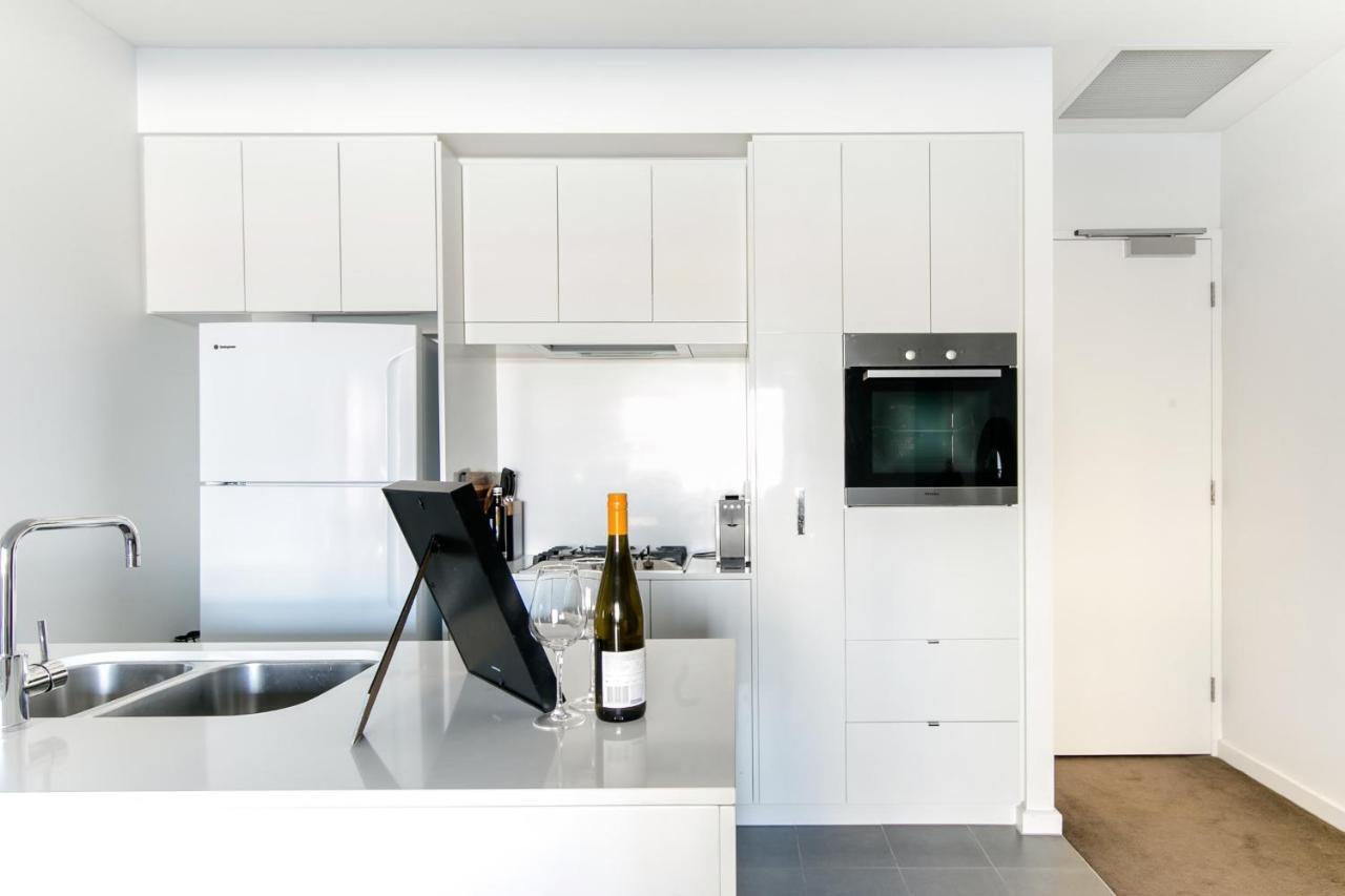 Lux 2Br Apt On Hindmarsh Sq-Pool-Gym-Sauna-Parking أدليد المظهر الخارجي الصورة